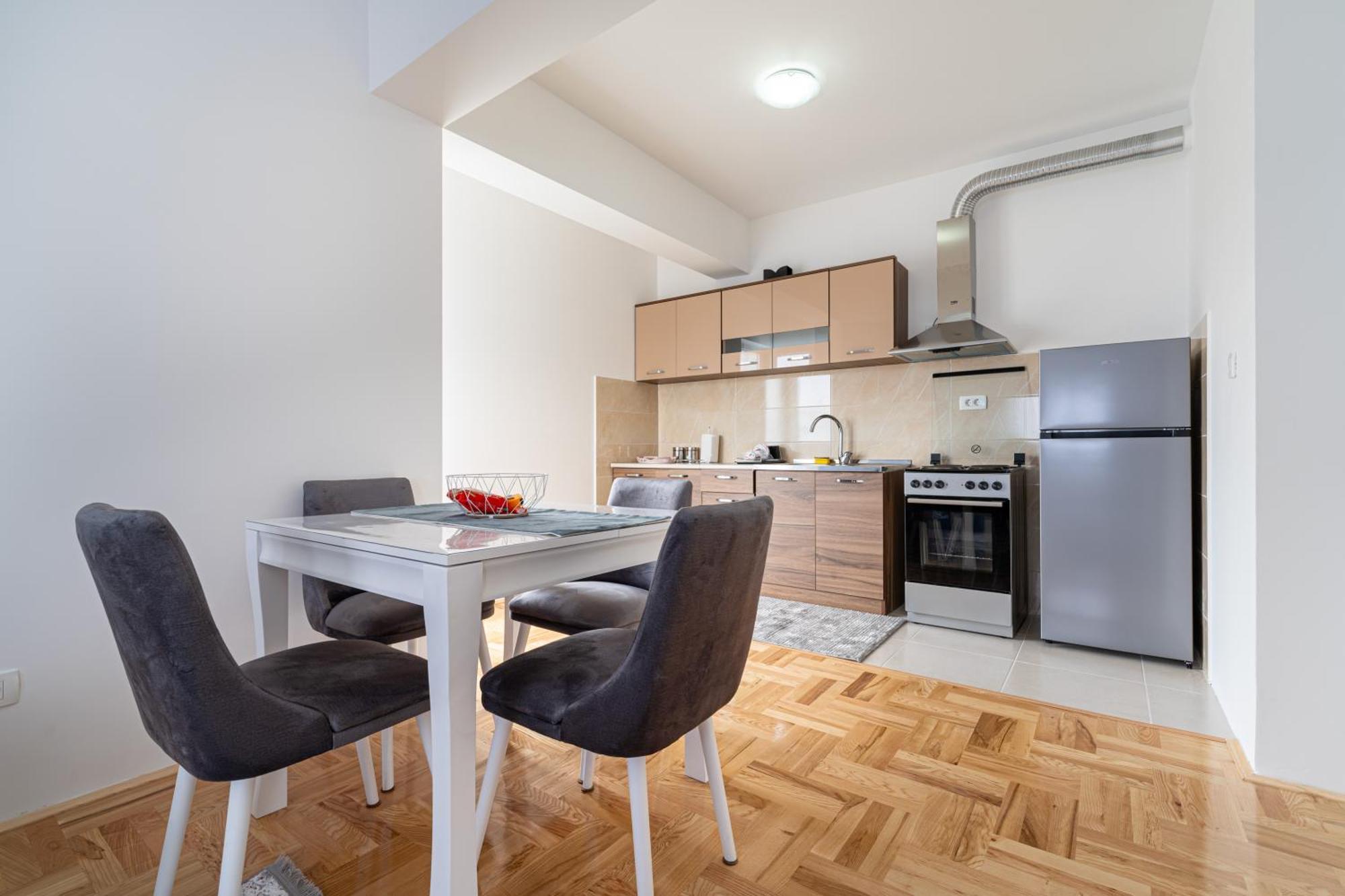 Appartement Tuski Put Apartman à Podgorica Extérieur photo